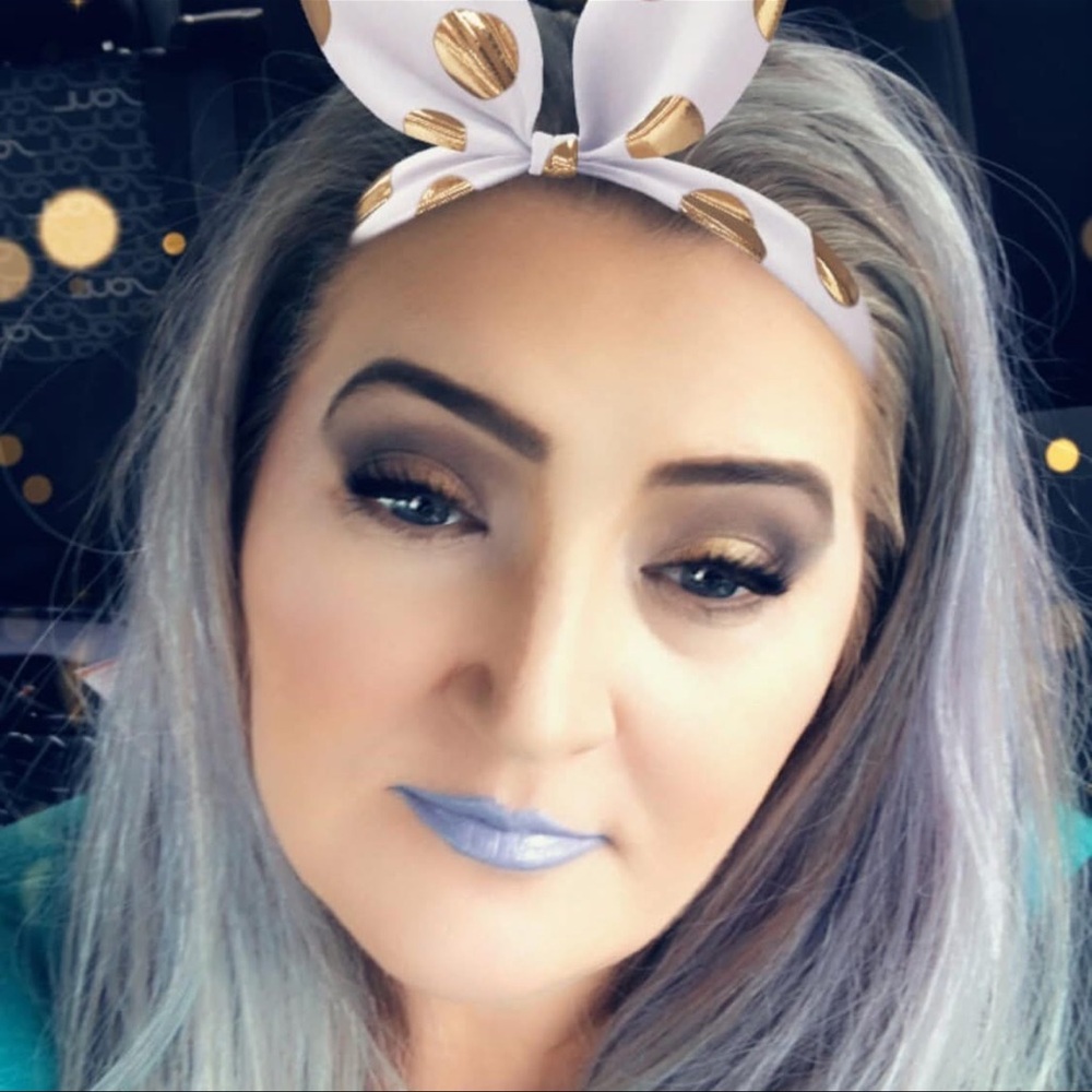 Meet your Posher, Kelley